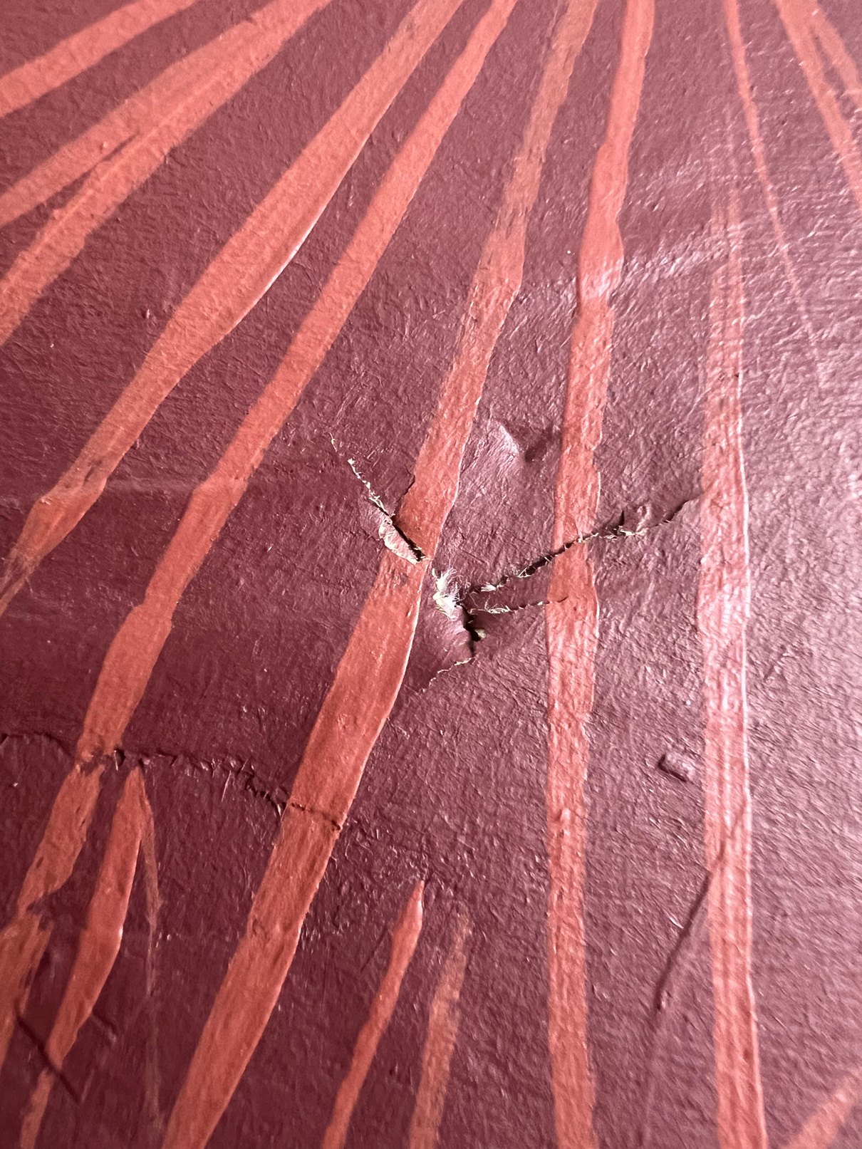 Tecido rompido.